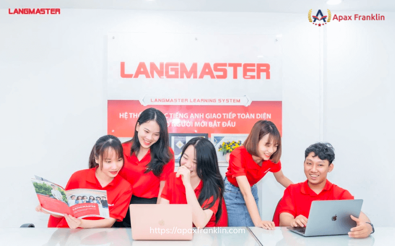 Langmaster học phí